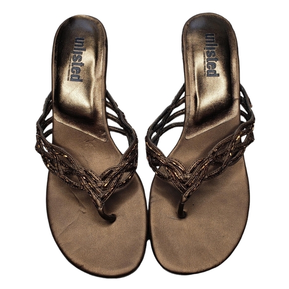 Unlisted | 90s Square Toe Vegan Leather Embellished Thong Block Heel Sandals 6.5 - Picture 2 of 11